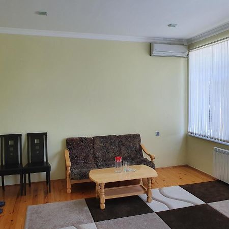 Sheki Avtovagzal Motel Ngoại thất bức ảnh