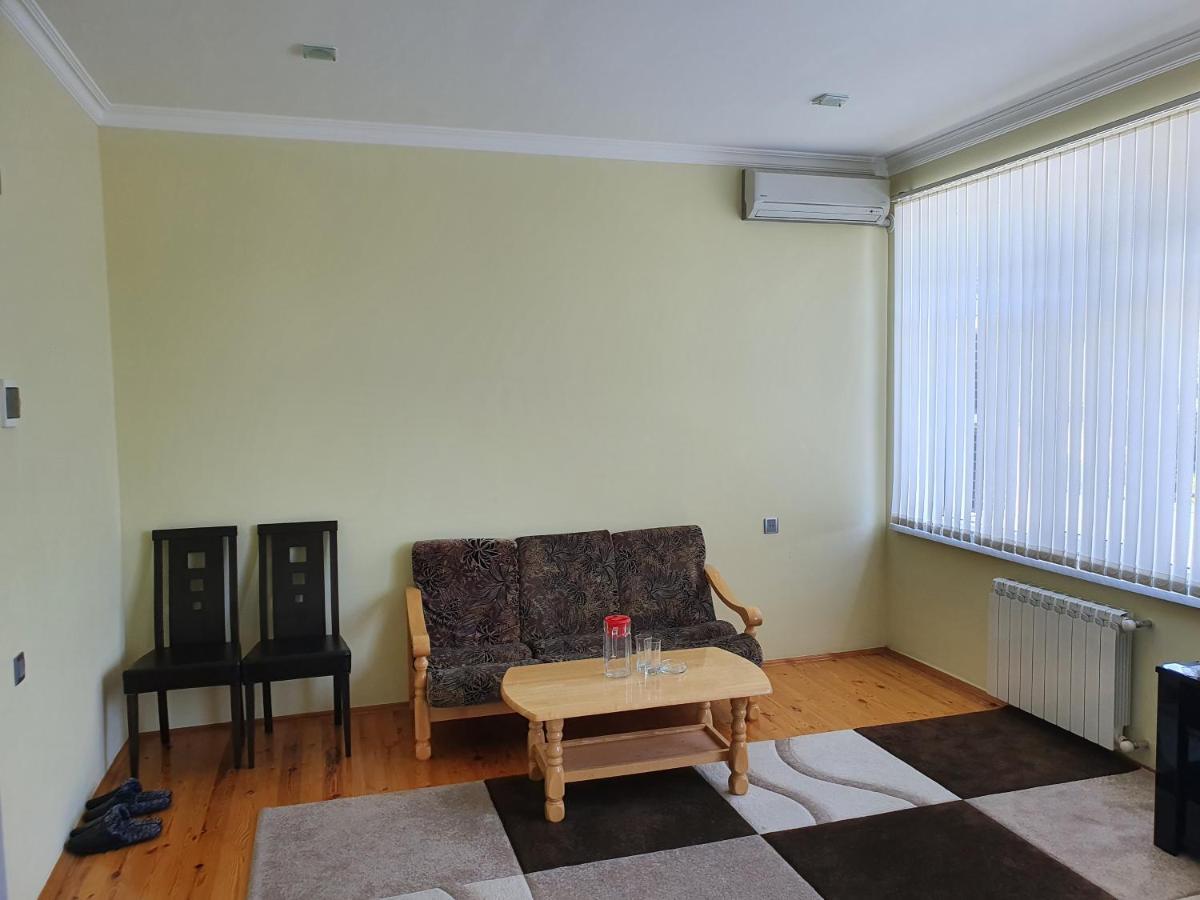 Sheki Avtovagzal Motel Ngoại thất bức ảnh