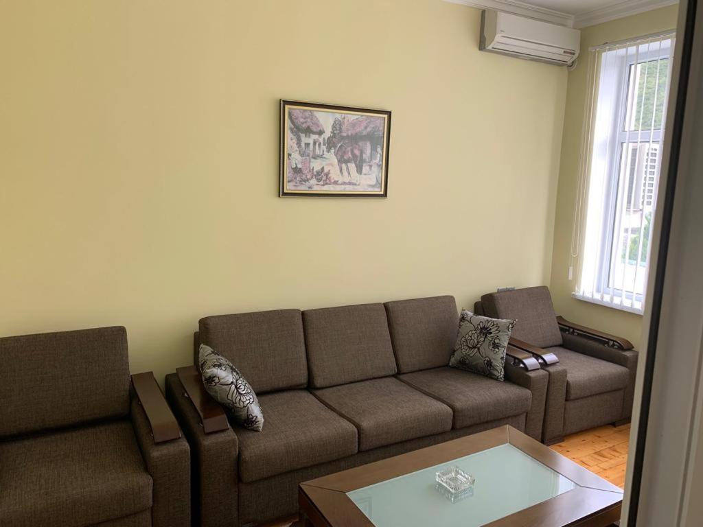 Sheki Avtovagzal Motel Ngoại thất bức ảnh